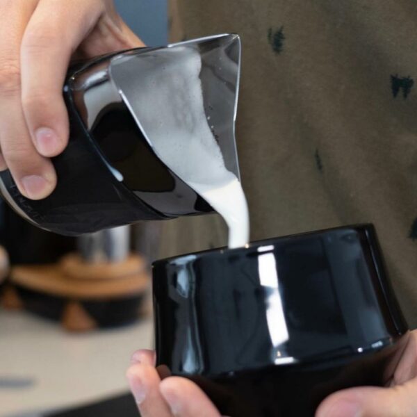 Kruve Create Milk Pitcher Black4