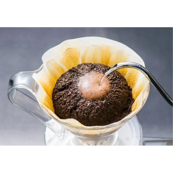 מזלף CAFEC טריטן פלאוור 4 כוסות – תקריב על חומר הטריטן השקוף והעמיד