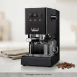 מכונת קפה Gaggia Classic E24 שחור - ממוקמת על שיש מטבח, מוכנה להכנת אספרסו איכותי