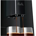 Melitta Caffeo Solo קומפקטית על השיש במטבח