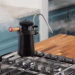 שתי פיות הקצפה של Flair Wizard Steamer - חור אחד ושלושה חורים