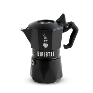 מקינטה ביאלטי בריקה 2 כוסות שחורה Bialetti Brikka Noir - מבט מהצד על הגוף השחור והאלגנטי