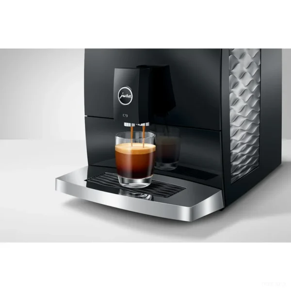 מכונת קפה אוטומטית Jura C9 Piano Black - מזיגת אספרסו מהפייה הכפולה המתכווננת בגובה