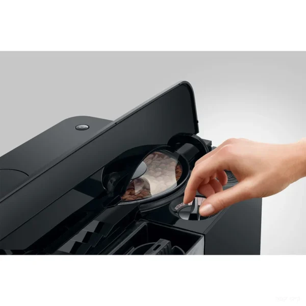 מכונת קפה אוטומטית Jura C9 Piano Black - מיכל הפולים הפתוח ומתג כוונון עוצמת הטחינה