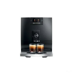 מכונת קפה אוטומטית Jura C9 Piano Black - מבט חזיתי על רקע לבן עם שתי כוסות אספרסו