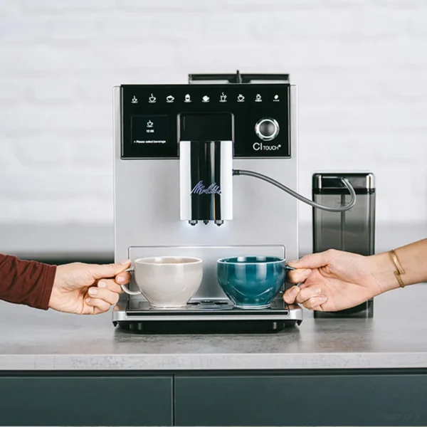 מכונת קפה אוטומטית מליטה Melitta CI Touch Silver מכינה שתי כוסות במקביל בפונקציית Double Cup