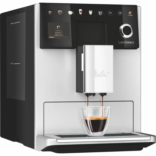 מכונת קפה אוטומטית מליטה Melitta Latte Select מוזגת אספרסו לכוס דופן כפולה, מבט צד עם מיכל המים